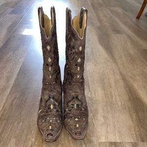 Corral boots size 8